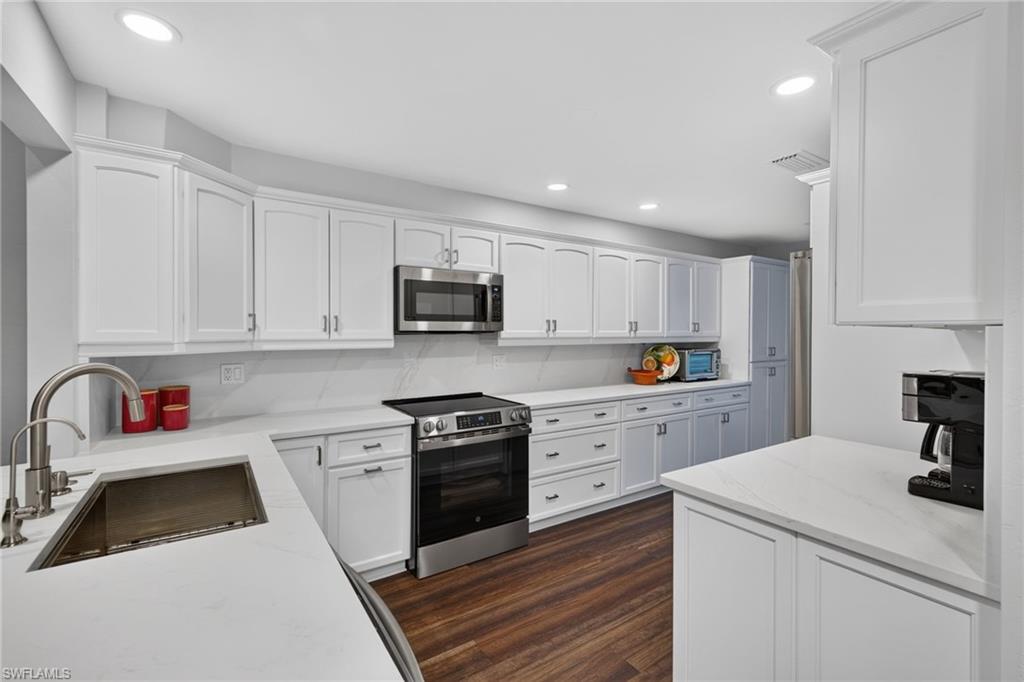 4830 Springline DR photo 9