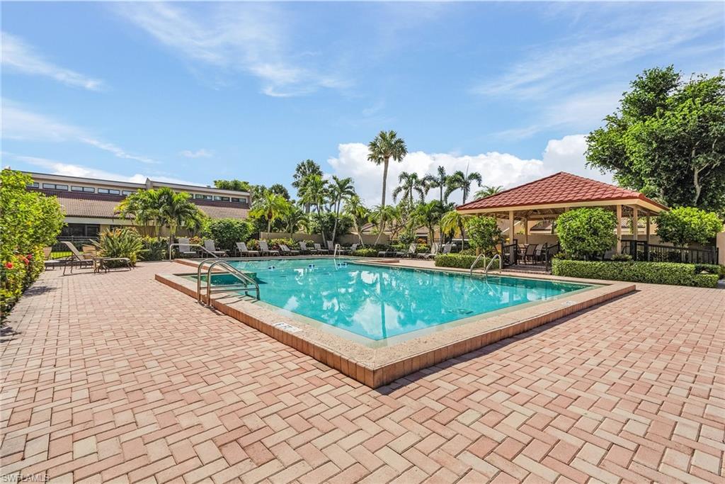 Harbortown Village Pool