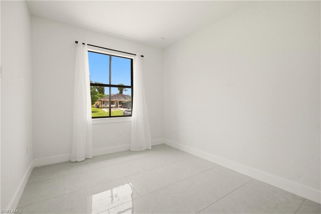 4818/4820 Golfview BLVD photo 18