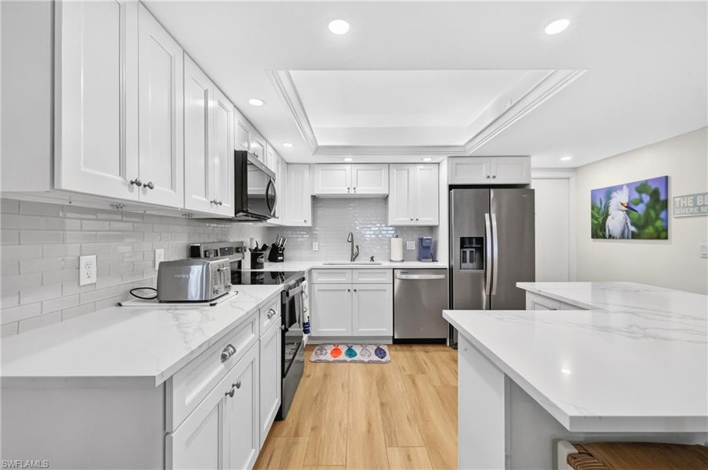 Newly remodeled Kitchen with new appliances, cabinets and quartz