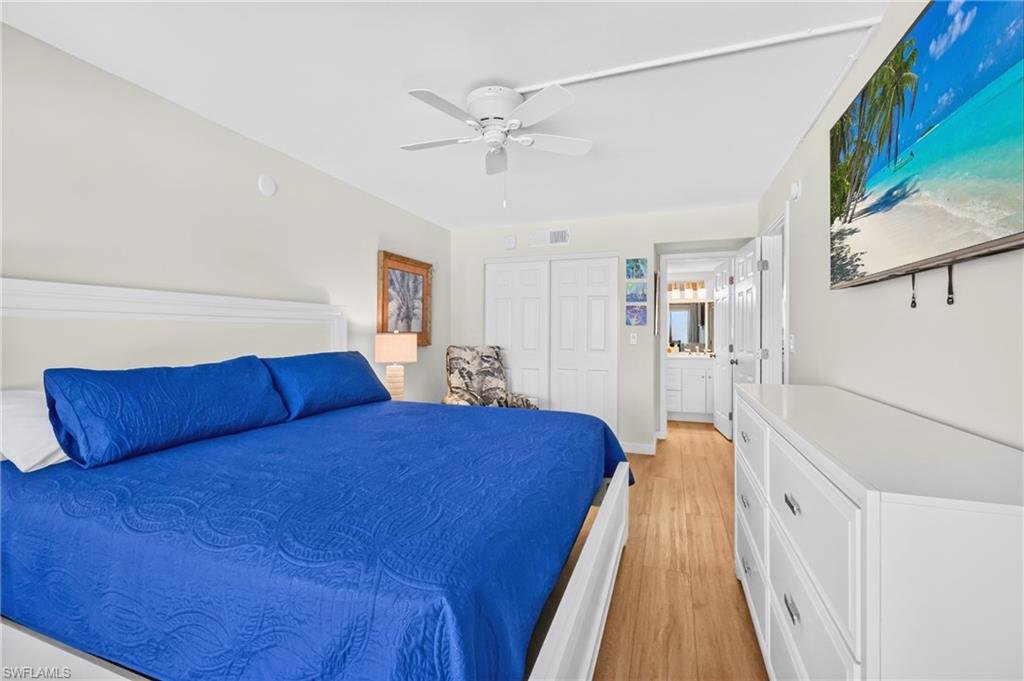 100 Estero BLVD 433 photo 17