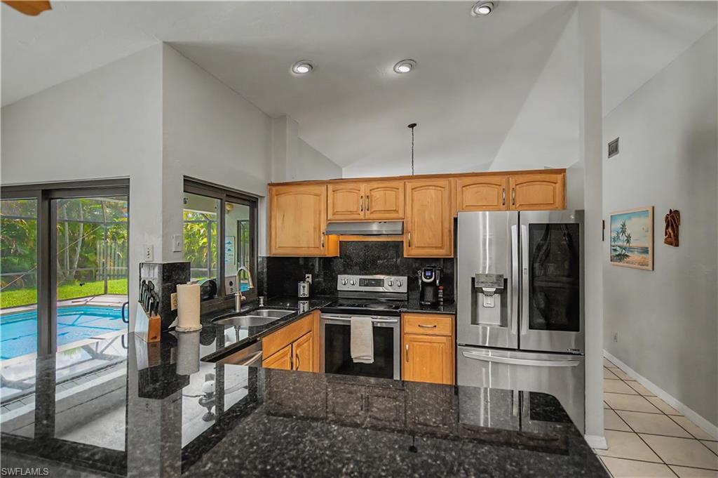 242 SW 45th TER photo 23