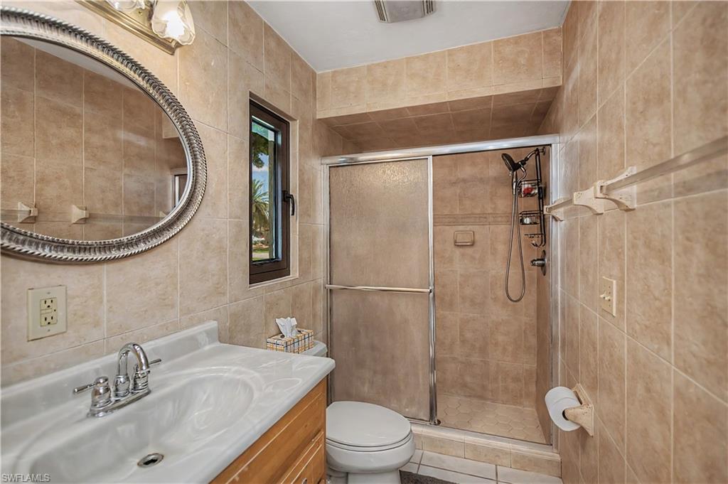 242 SW 45th TER photo 13