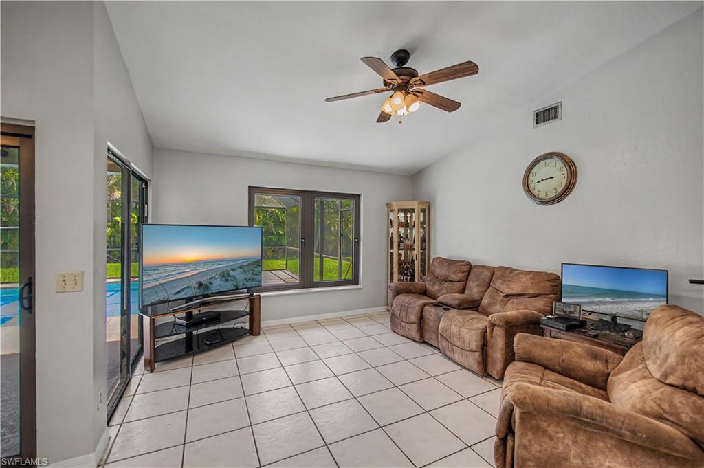 242 SW 45th TER
