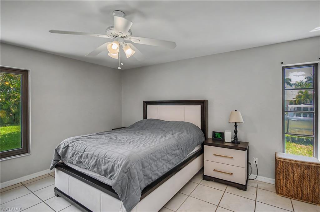 242 SW 45th TER photo 10