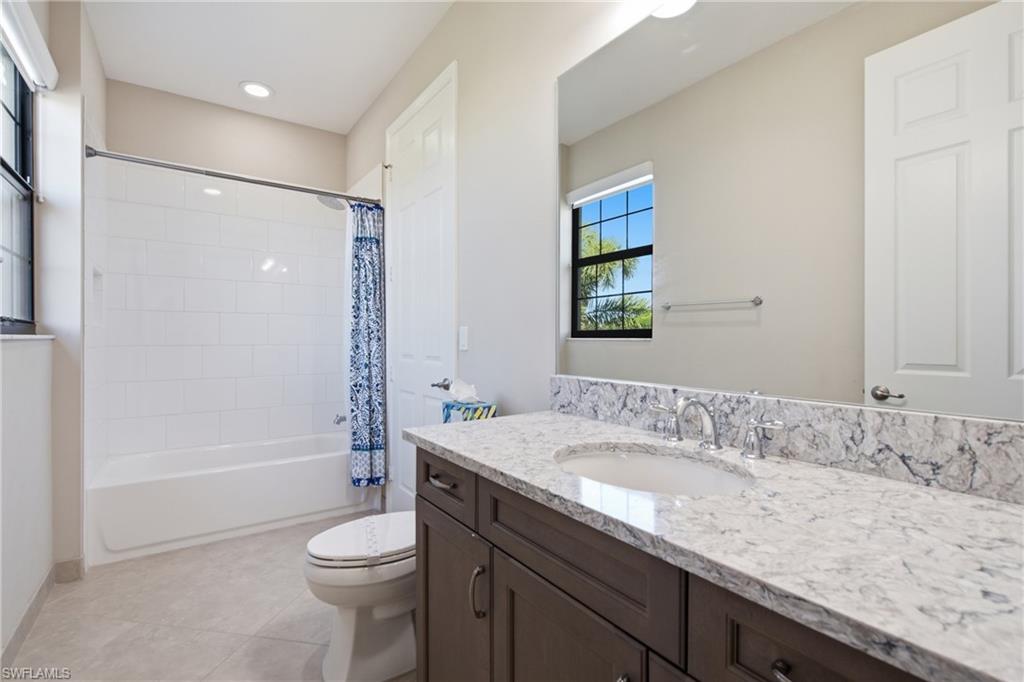 4204 Siderno CT photo 34
