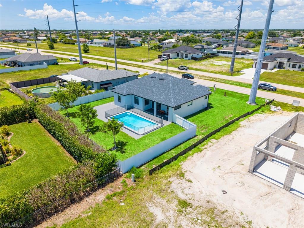 212 Kismet PKWY W photo 8
