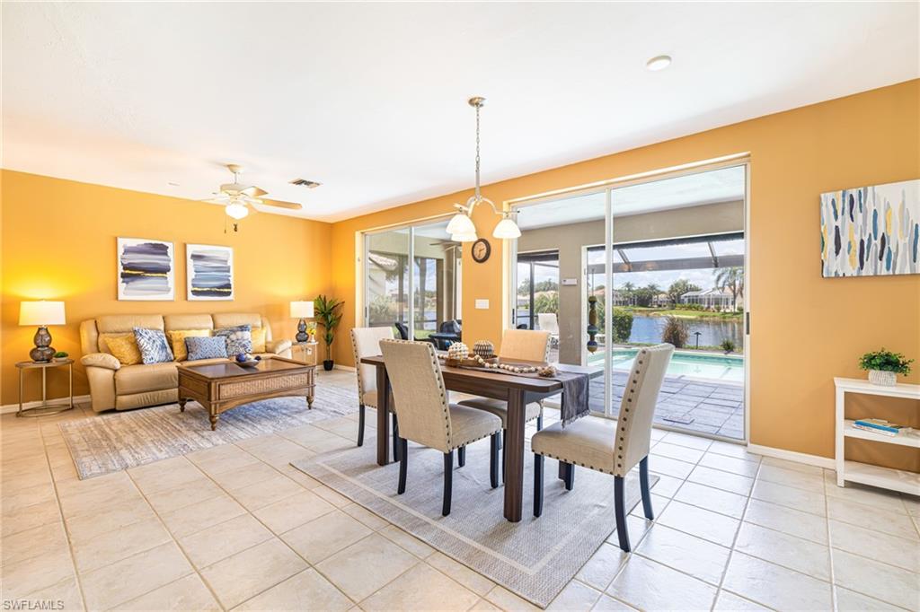 Spacious eat in kitchen and family room