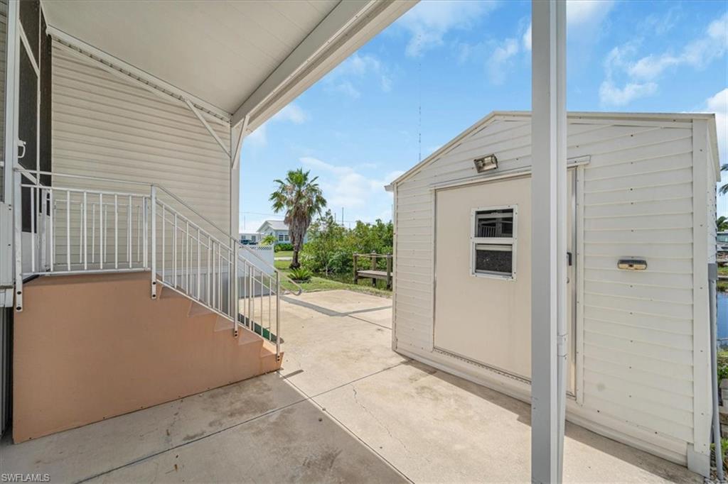 701 Coral DR photo 37