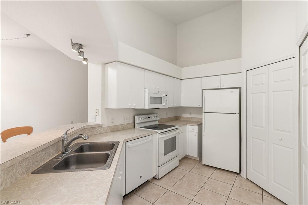 25761 Lake Amelia WAY 202 photo 8