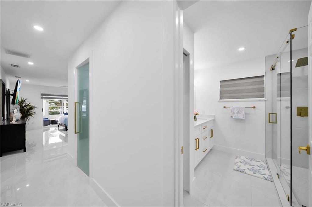 261 Egret ST photo 36
