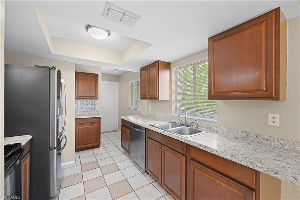 8121 Winged Foot DR photo 10