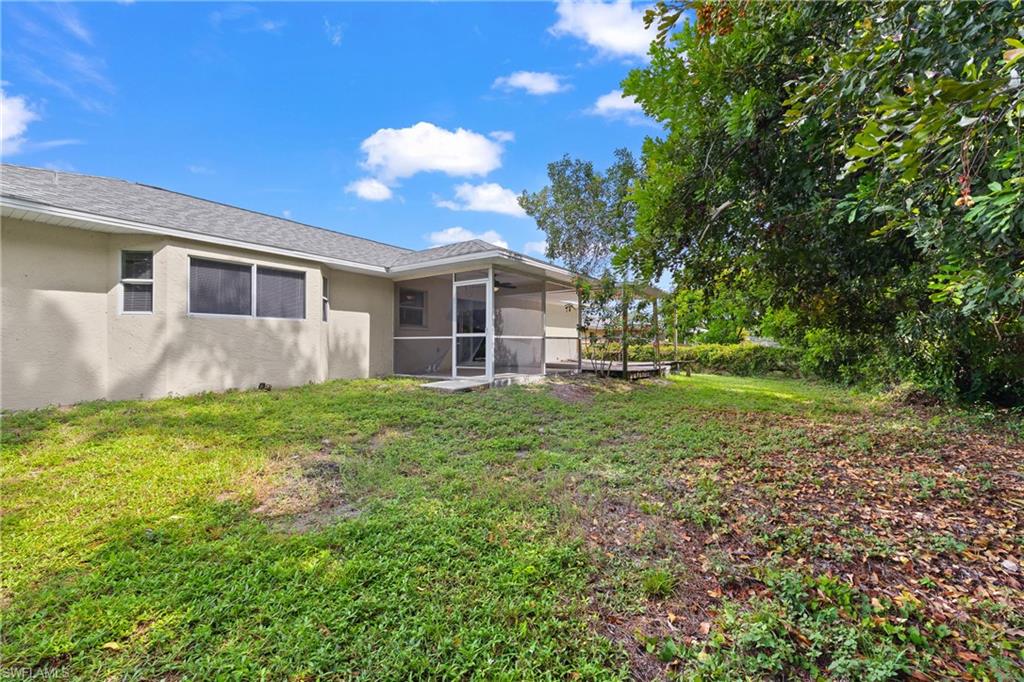 18500 Tampa RD photo 19