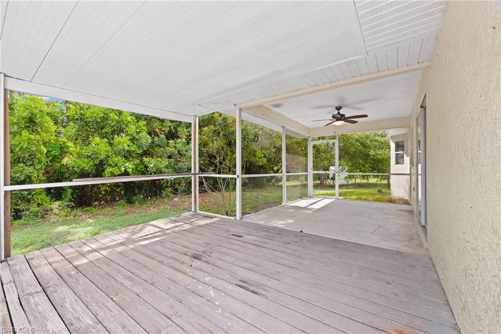 18500 Tampa RD photo 21