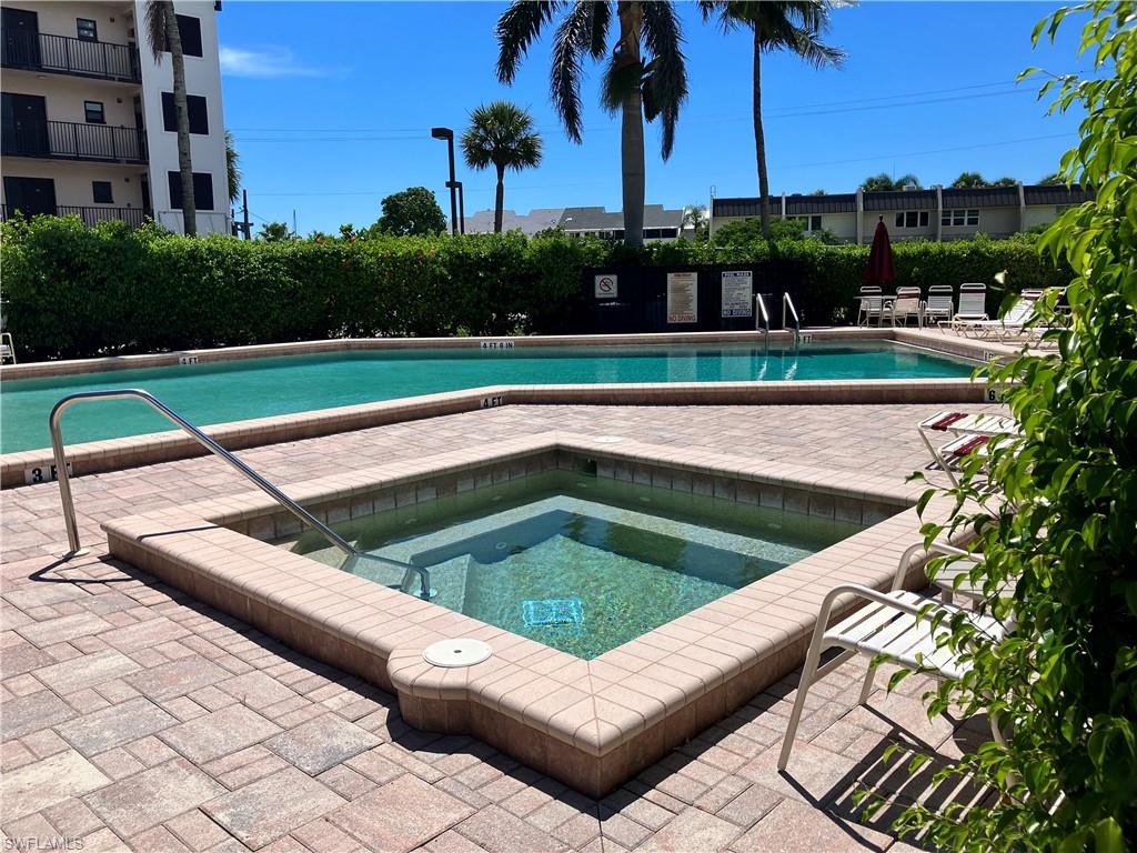 807 River Point DR 102D photo 32