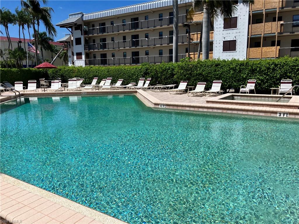 807 River Point DR 102D photo 31