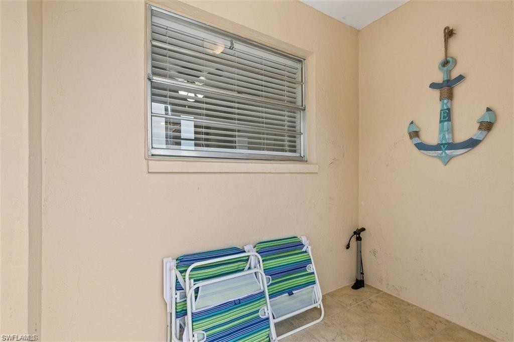 717 95th AVE N photo 6