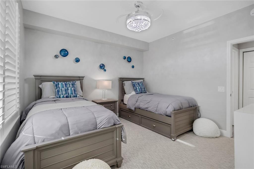 Bedroom with carpet