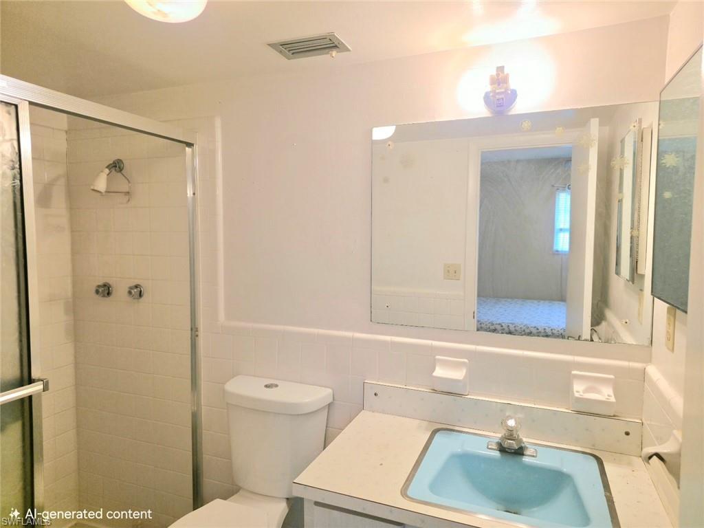 2214 E 6th ST photo 14