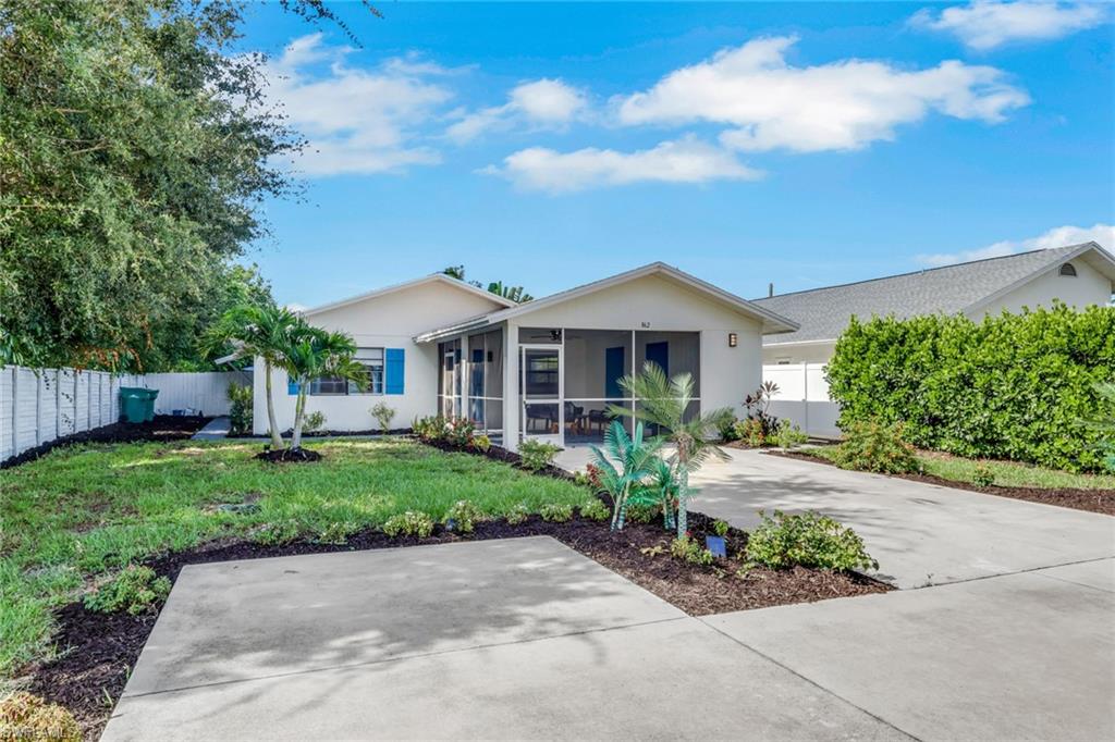 862 95th AVE N