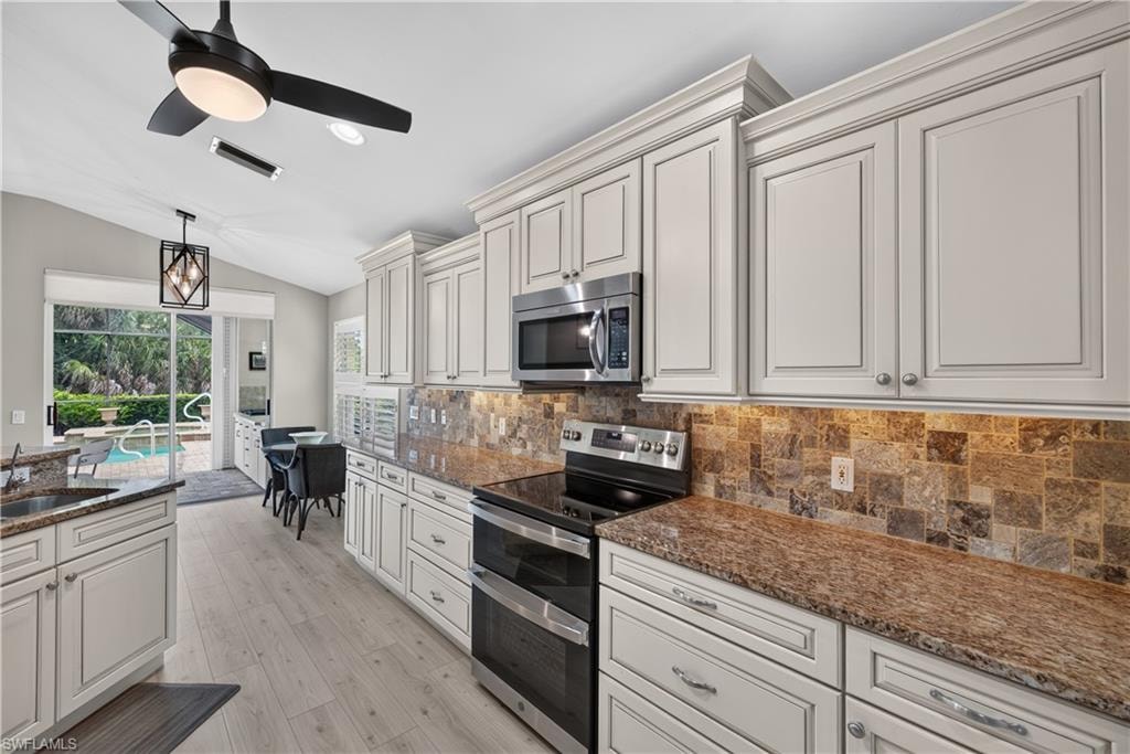 23982 Creek Branch LN photo 10