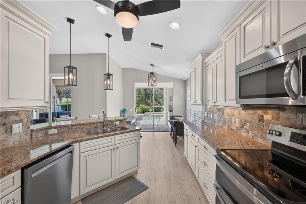 23982 Creek Branch LN photo 8