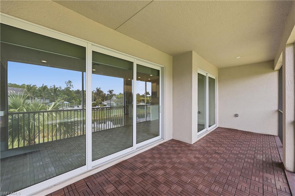 6966 Avalon CIR 908 photo 17
