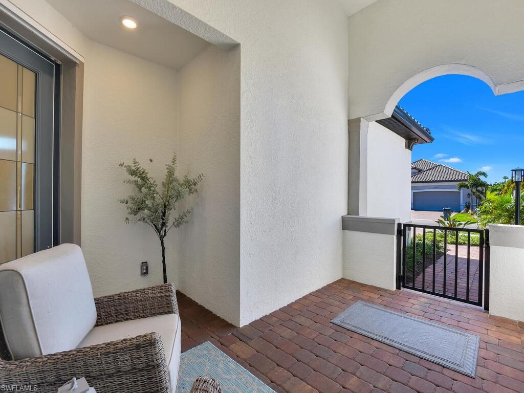 11694 Canal Grande DR photo 6