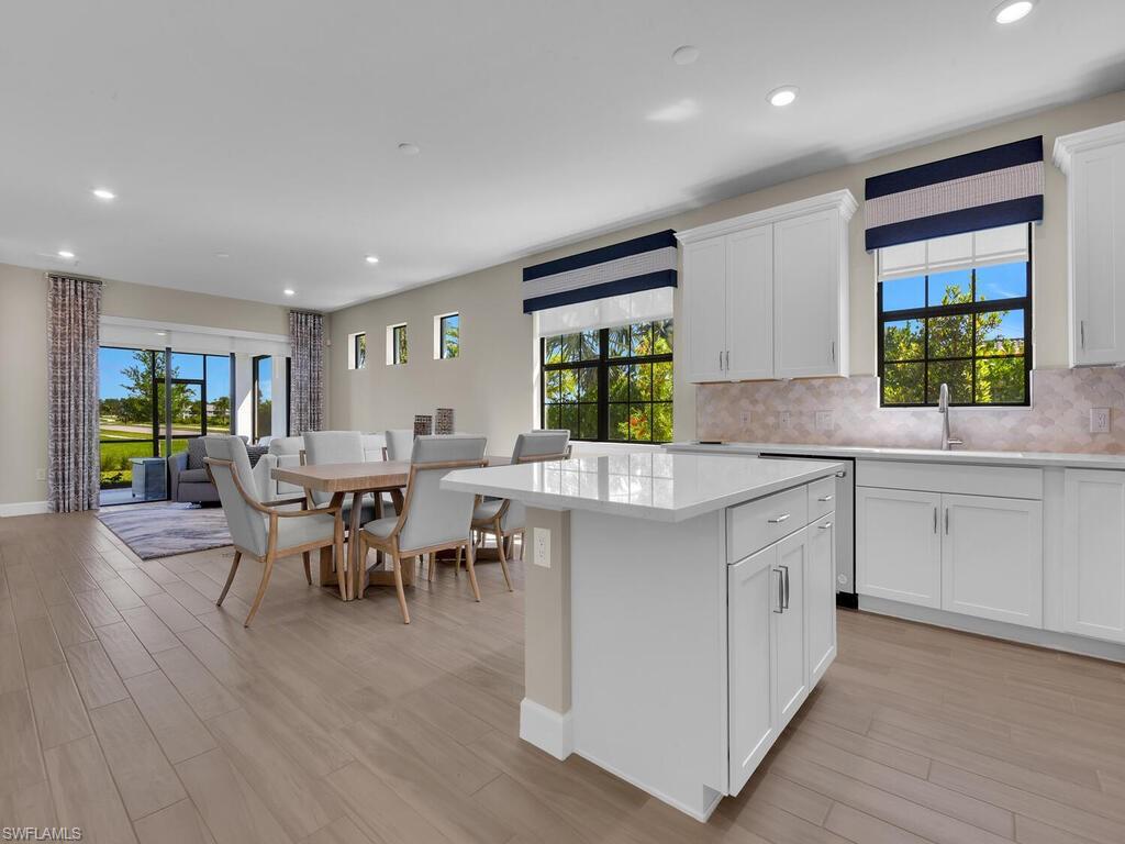 11694 Canal Grande DR photo 12