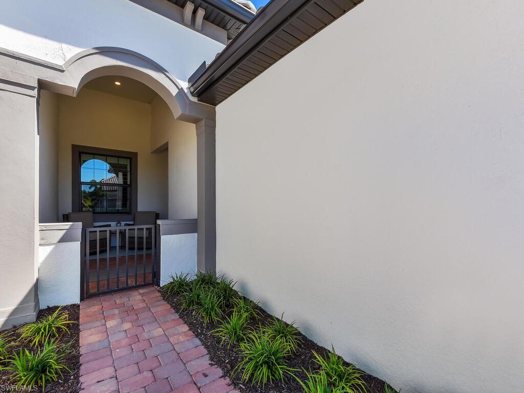 11694 Canal Grande DR