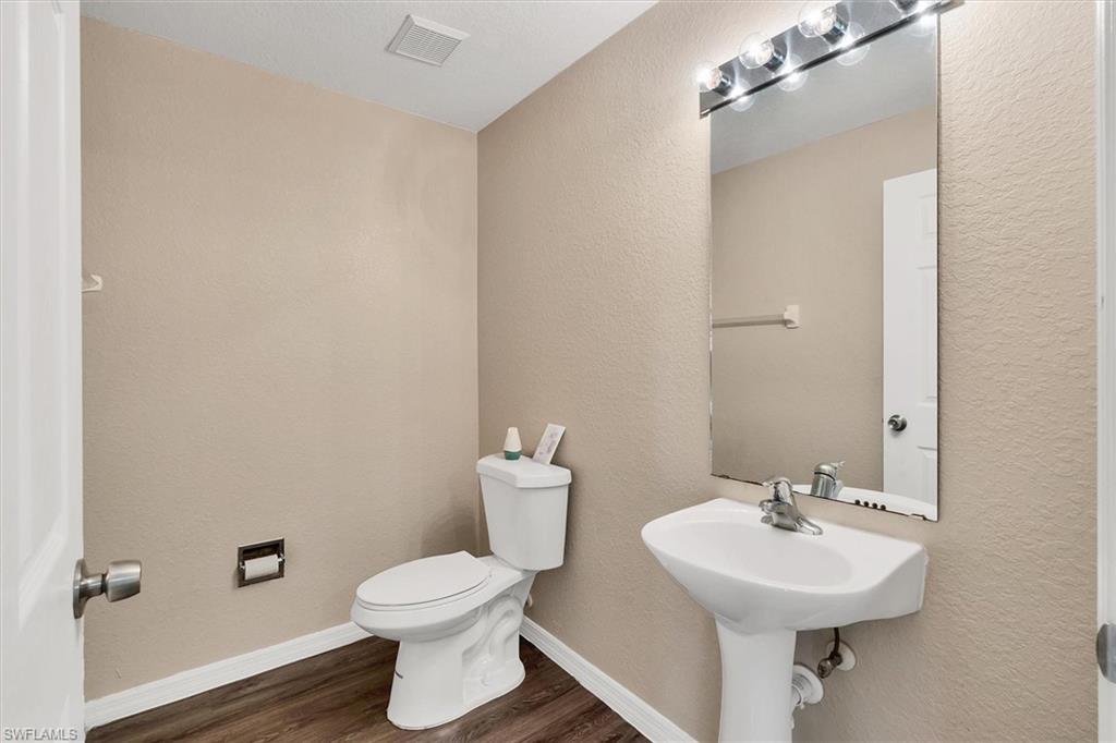 5257 Leeds RD photo 11
