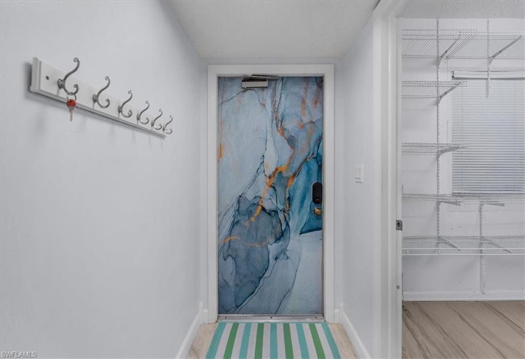 108 SE 47th ST 102
