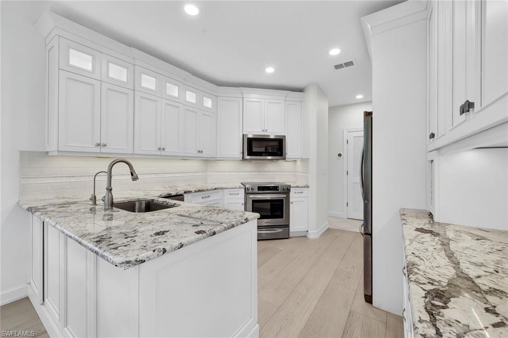 This kitchen is a chef's dream!