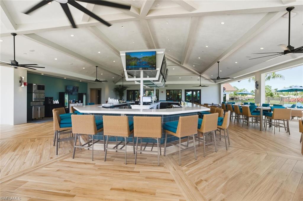 Outdoor Pool Cafe/Lounge