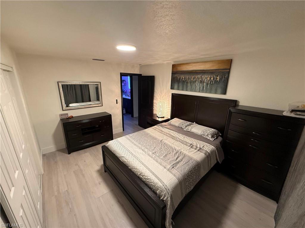 1475 N Larkwood SQ photo 20