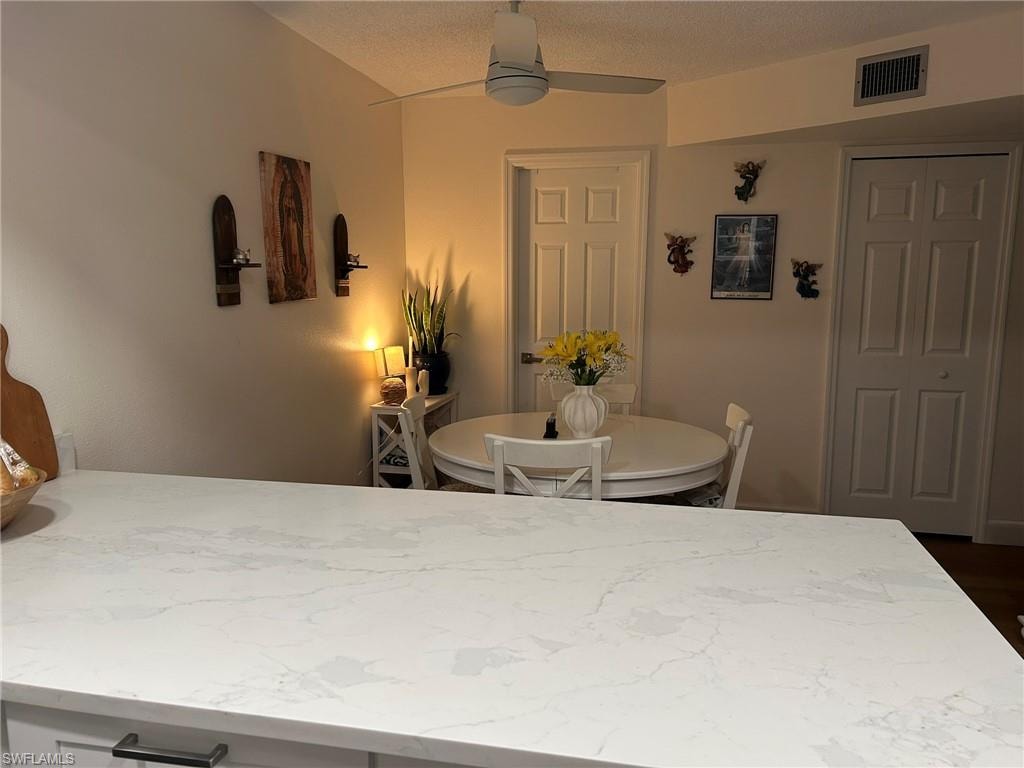 17452 Woodland TRCE A photo 10