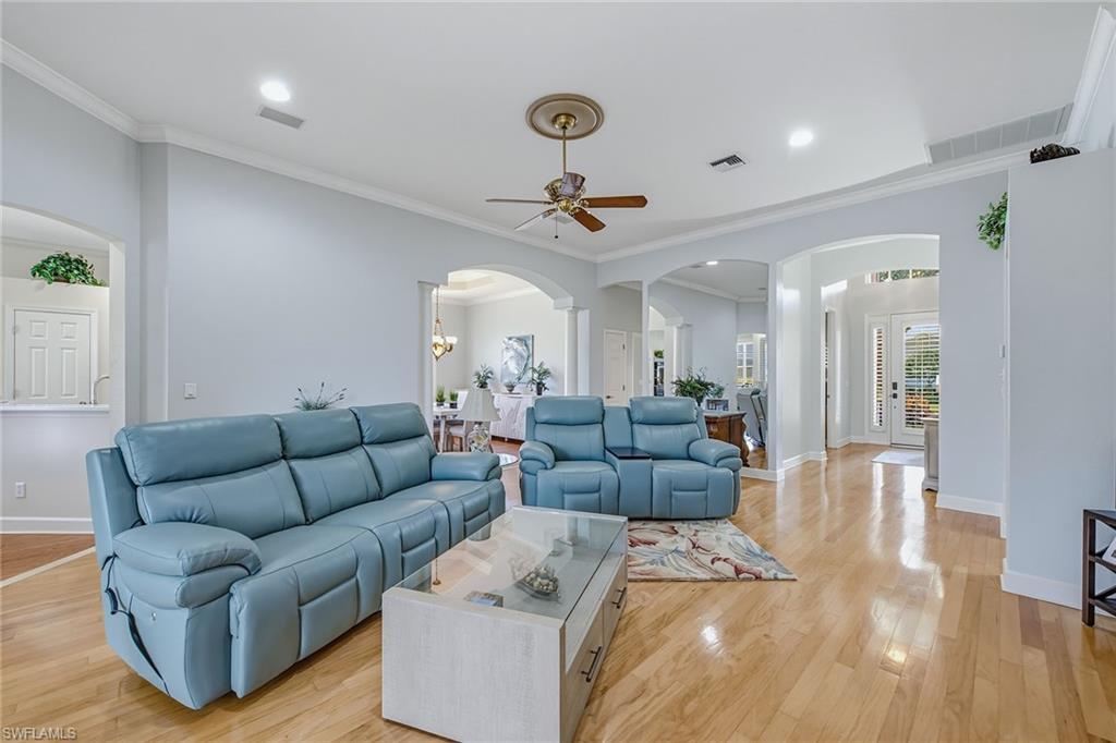 2325 Island Cove CIR photo 8