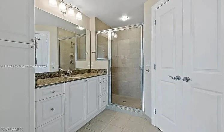 2825 Palm Beach BLVD 418 photo 6