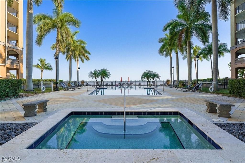2825 Palm Beach BLVD 418 photo 12