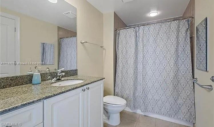 2825 Palm Beach BLVD 418 photo 7