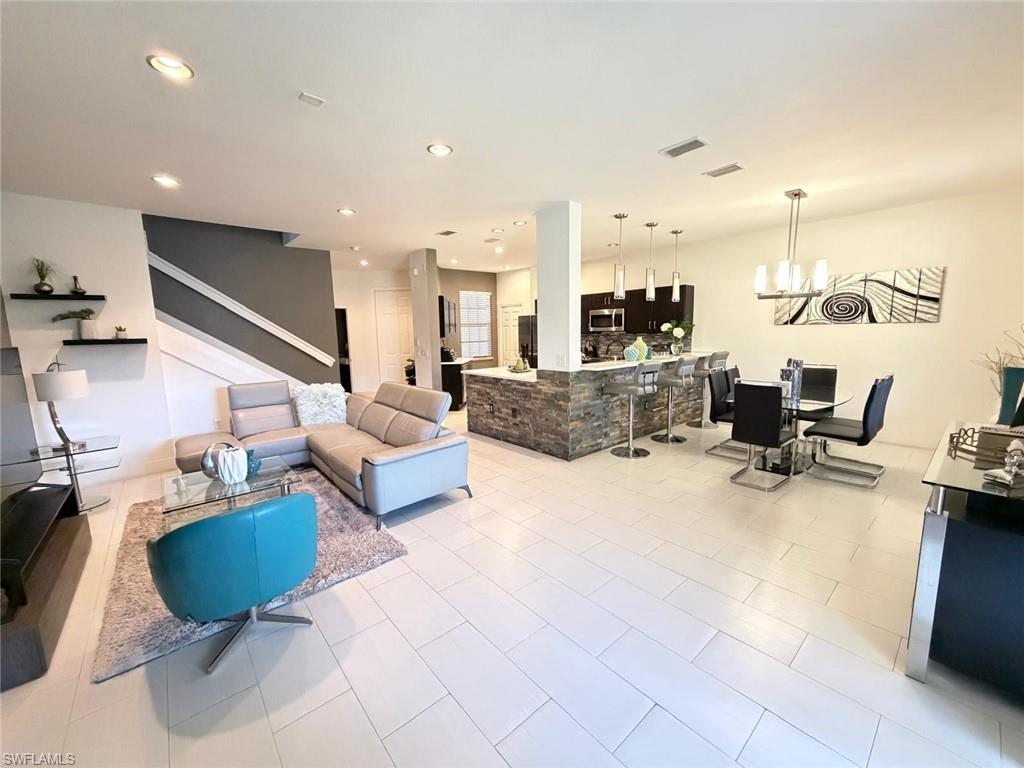 7317 Bristol CIR photo 9