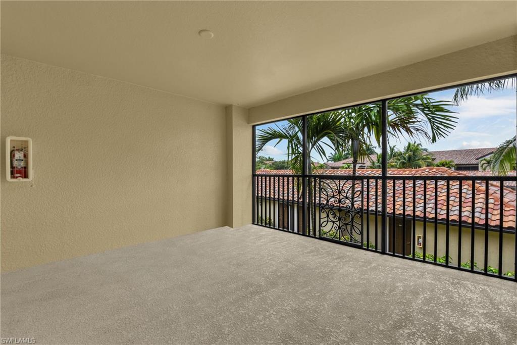 Front Screened Lanai Area