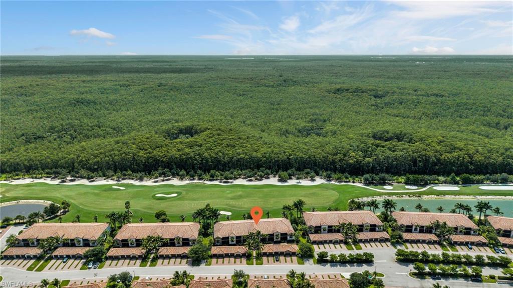 Unique Country Club w/ Golf Included