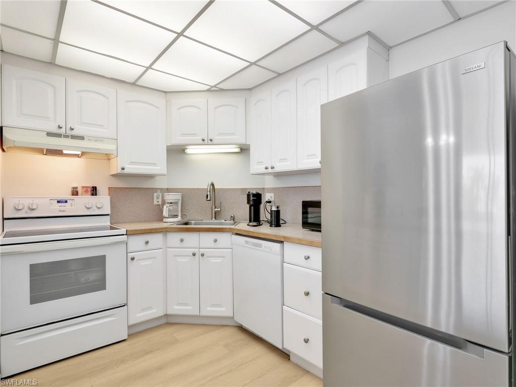 5 Bluebill AVE 312 photo 8