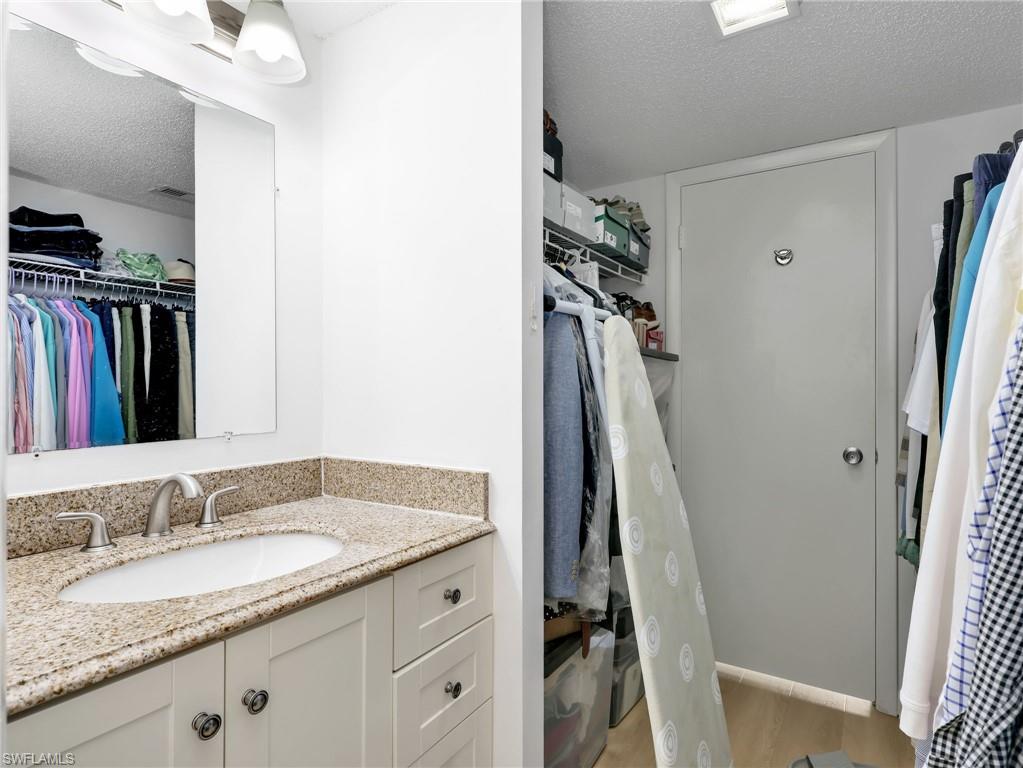 5 Bluebill AVE 312 photo 21
