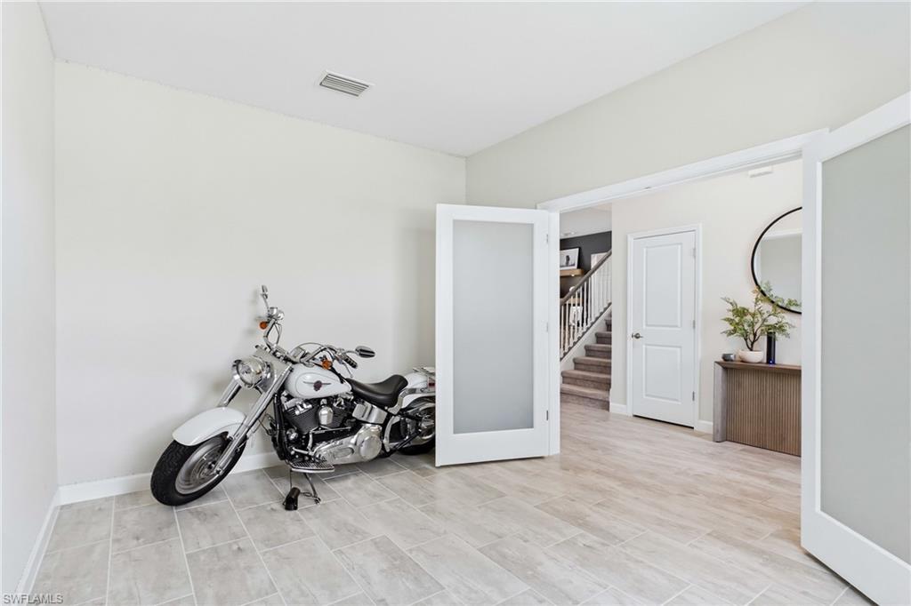 13883 Pine Lodge LN photo 6