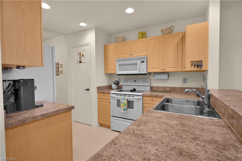 15979 Mandolin Bay DR 202 photo 14