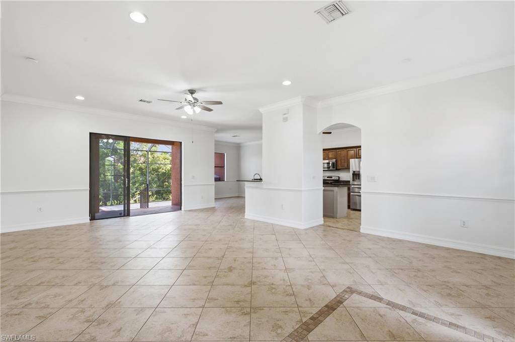 8323 Caloosa RD photo 10