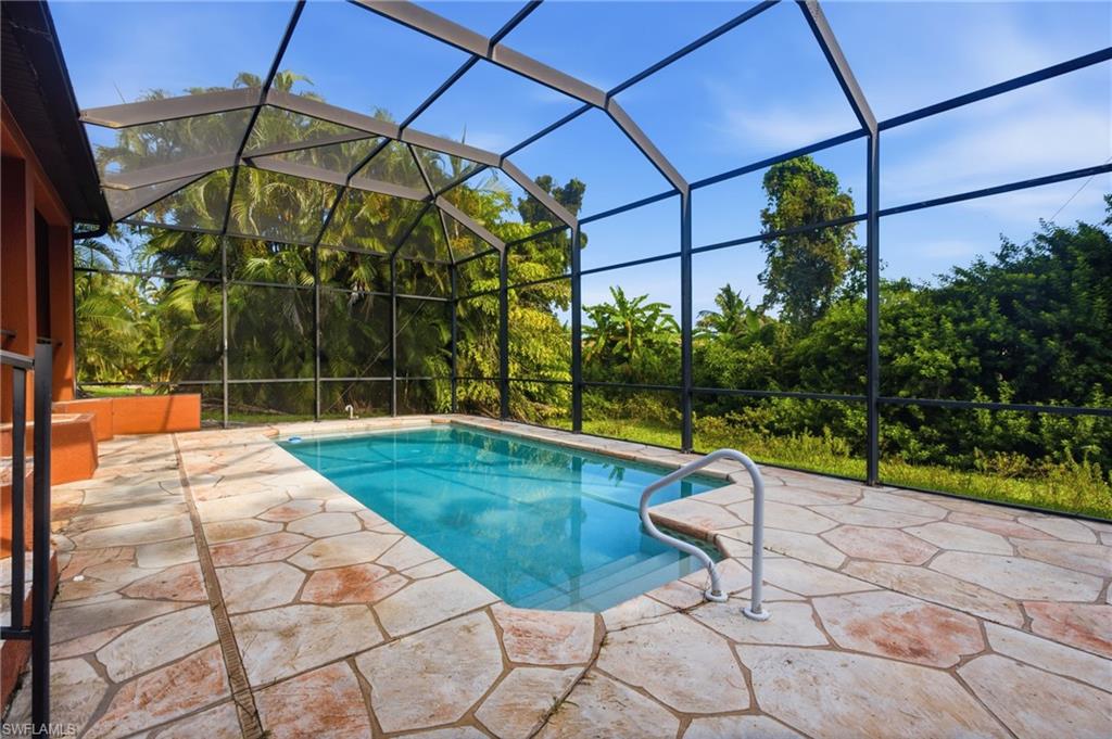 8323 Caloosa RD photo 15