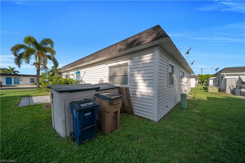 11 Hamlin CT photo 30